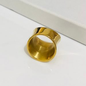 Anillo dorado acero inoxidable ancho T6