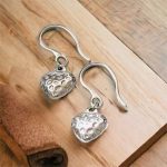 Aretes color plata corazon acero inoxidable 316L