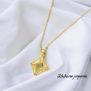Collar dorado acero inoxidable piedra blanca