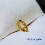 Anillo T6 dorado acero inoxidable num romanos