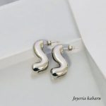 Pendientes color plata acero inoxidable tipo S