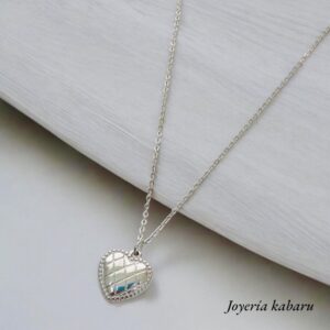 Collar color plata acero inoxidable corazon