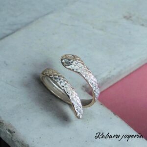 Anillo ajustable color plata acero inoxidable serpiente