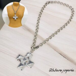 Collar color plata acero inoxidable cruz