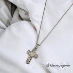 Collar color plata acero inoxidable Cruz