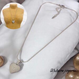 Collar color plata acero inoxidable corazon