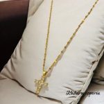 Collar dorado acero inoxidable Cruz