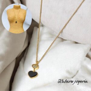 Collar dorado acero inoxidable corazon negro