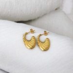 Aretes dorados acero inoxidable gota