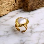 Anillo ajustable dorado acero inoxidable corazon blanco