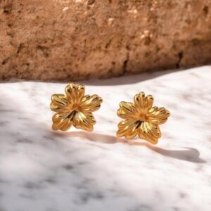 Aretes dorados acero inoxidable flor